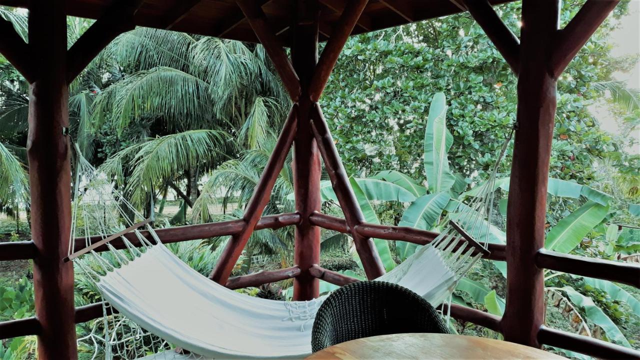 Bluff Beach Retreat Bocas del Toro Exterior photo