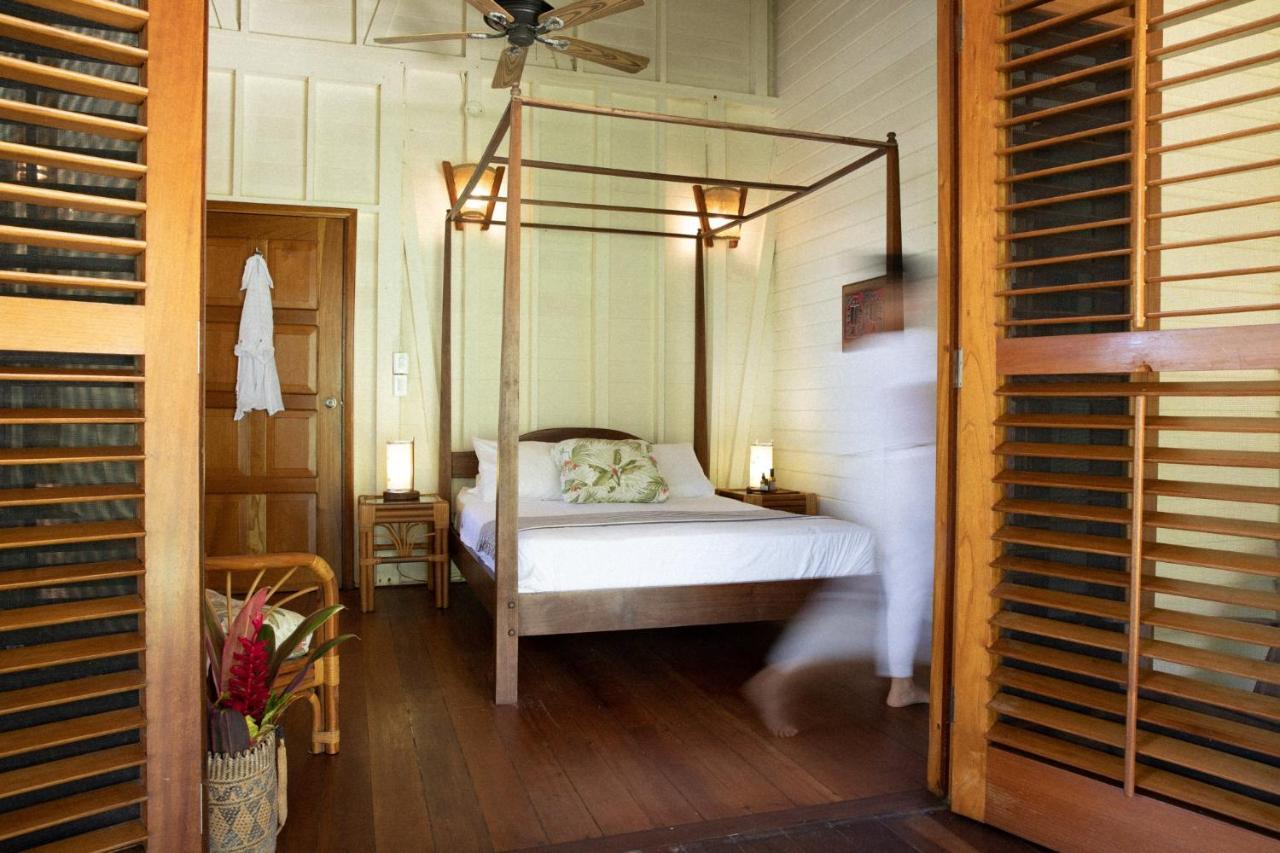 Bluff Beach Retreat Bocas del Toro Exterior photo