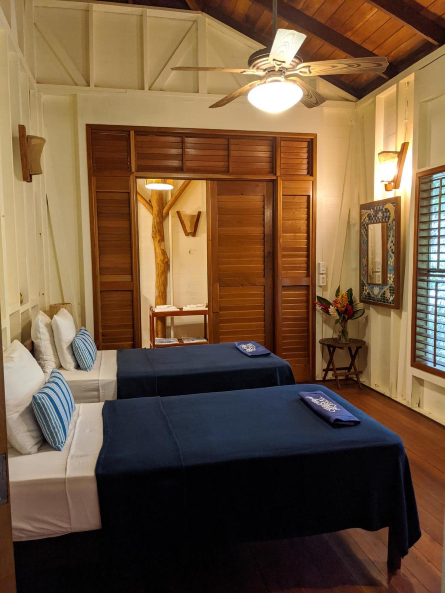 Bluff Beach Retreat Bocas del Toro Exterior photo