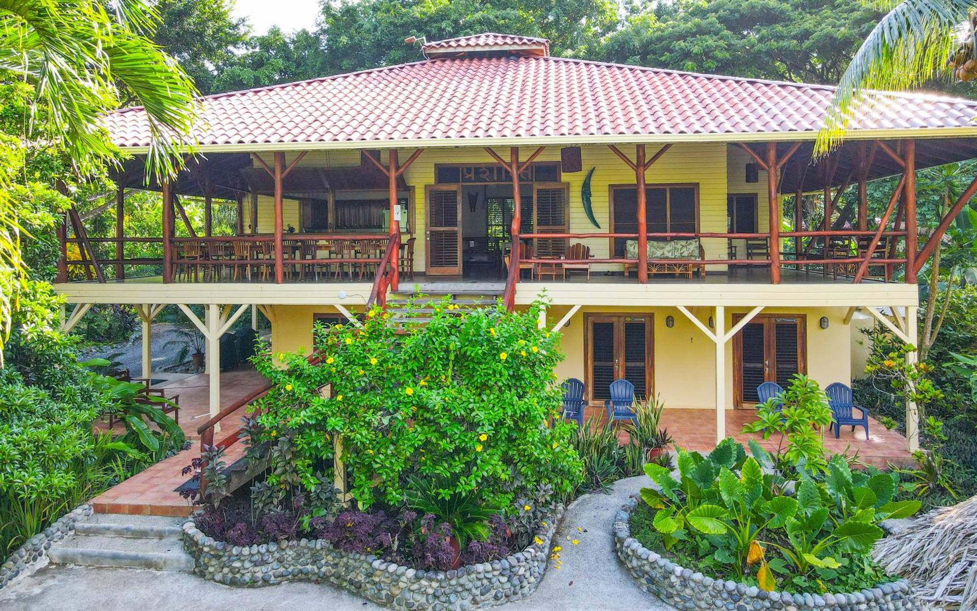 Bluff Beach Retreat Bocas del Toro Exterior photo
