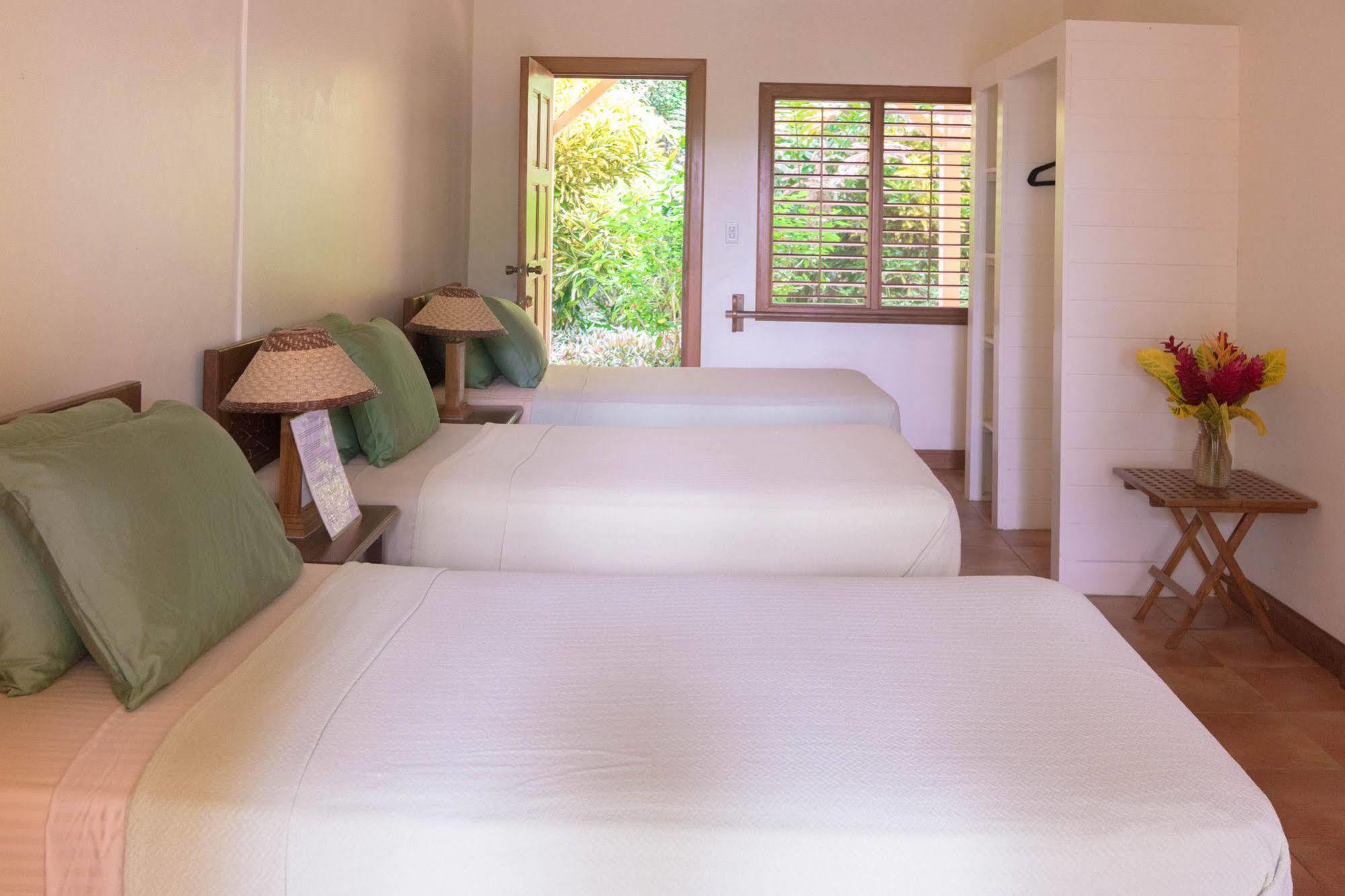 Bluff Beach Retreat Bocas del Toro Exterior photo